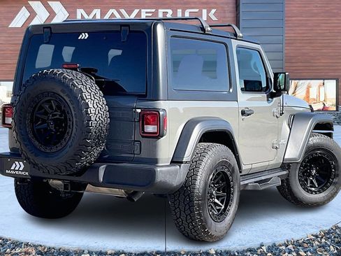 Used 2019 Jeep Wrangler Sport image 5