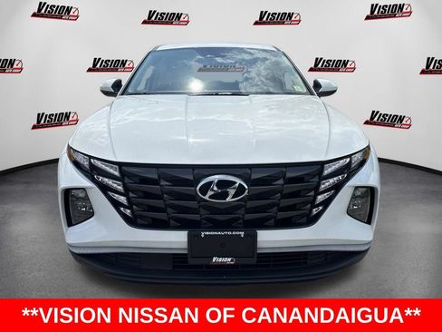 Used 2023 Hyundai Tucson SE AWD/4WD image 2