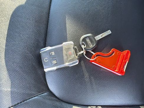 Used 2020 GMC Canyon SLT w/ Driver Alert Package image 29