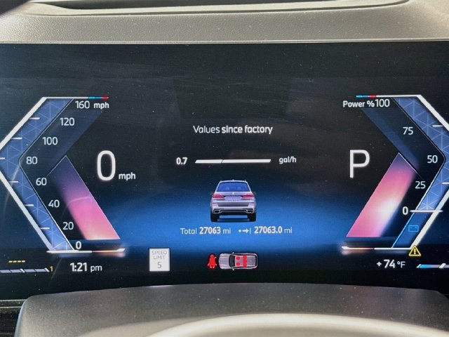 Used 2026 BMW X7 xDrive40i AWD/4WD image 12