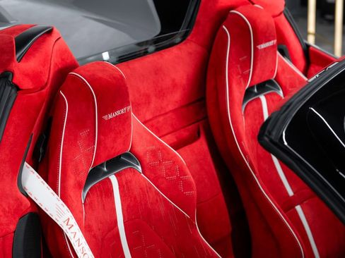 Used 2022 Ferrari SF90 Spider AWD/4WD image 27