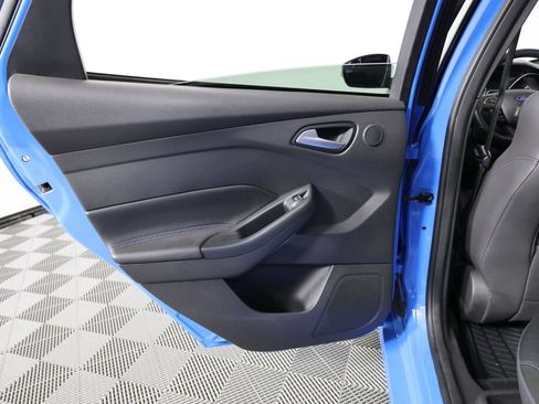 Used 2017 Ford Focus RS AWD/4WD image 16