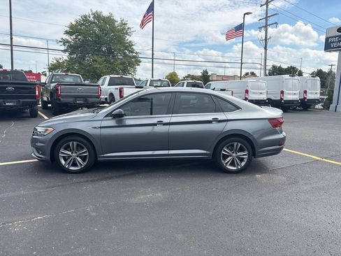Used 2019 Volkswagen Jetta R-Line FWD image 8