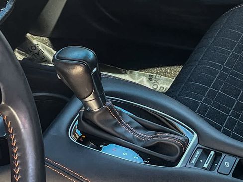 Used 2024 Honda HR-V Sport image 18