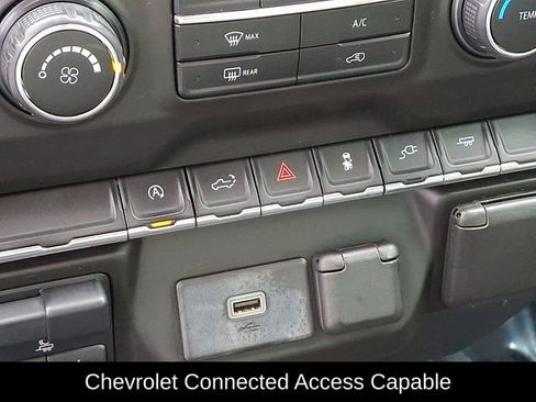 Used 2020 Chevrolet Silverado 1500 Custom w/ Custom Value Package image 32