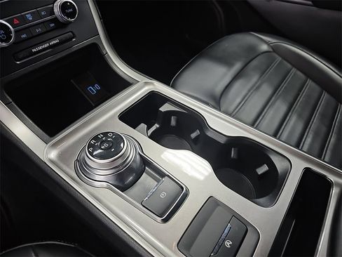 Used 2024 Ford Edge SEL image 22