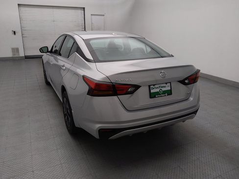 Used 2020 Nissan Altima 2.5 S AWD/4WD image 6