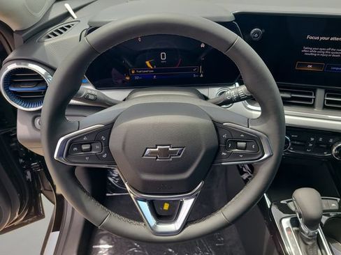 New 2026 Chevrolet Trax LT w/ Midnight Edition FWD image 21