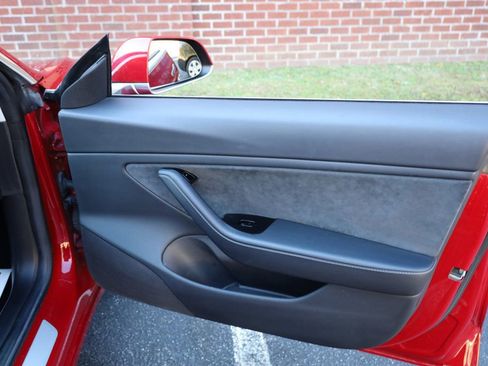 Used 2018 Tesla Model 3 Long Range image 25