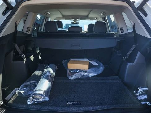 New 2026 Volkswagen Atlas SE image 37