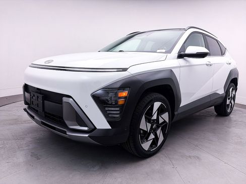 Used 2024 Hyundai Kona Limited image 15