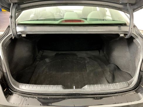 Used 2022 Hyundai Elantra SE FWD image 34