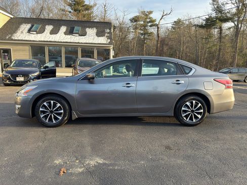Used 2015 Nissan Altima 2.5 S w/ Power Driver Seat Package FWD image 4