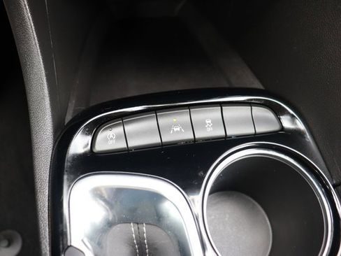 Used 2025 Buick Encore GX Preferred image 17