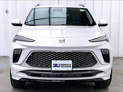 Certified 2025 Buick Encore GX Avenir w/ Avenir Convenience Package AWD/4WD image 3