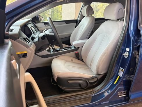 Used 2016 Hyundai Sonata SE FWD image 8