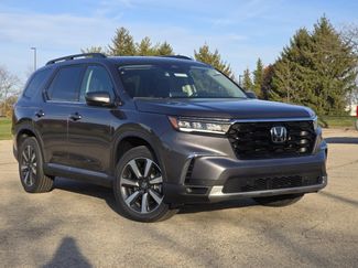 New 2025 Honda Pilot Touring video 2