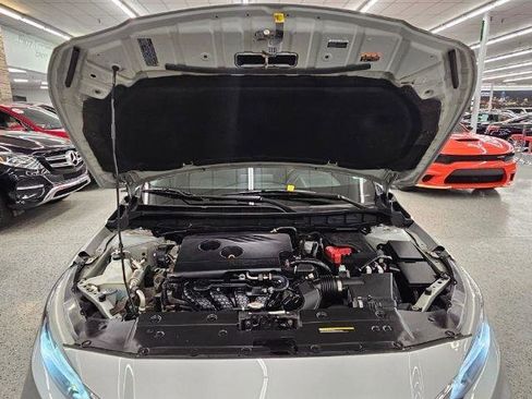 Used 2020 Nissan Altima 2.5 SL FWD image 40