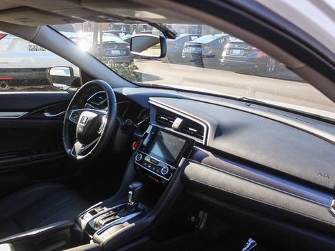 Used 2018 Honda Civic EX-L image 22