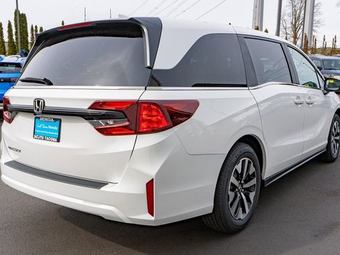 New 2026 Honda Odyssey EX-L image 6