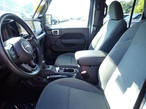 Used 2024 Jeep Wrangler Unlimited Sport AWD/4WD image 13