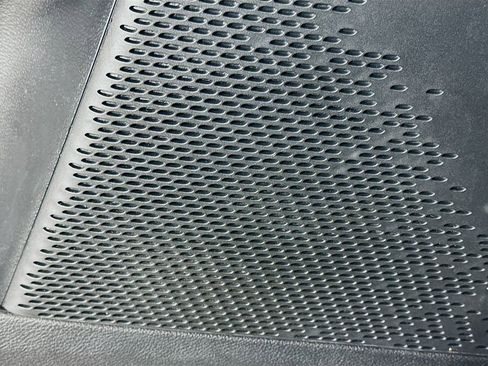 Used 2019 Dodge Journey SE w/ Premium Group image 18