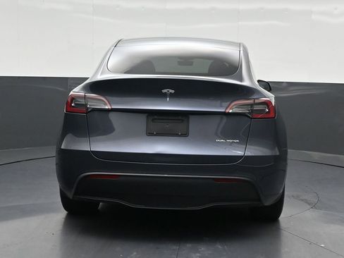 Used 2023 Tesla Model Y Long Range AWD/4WD image 4