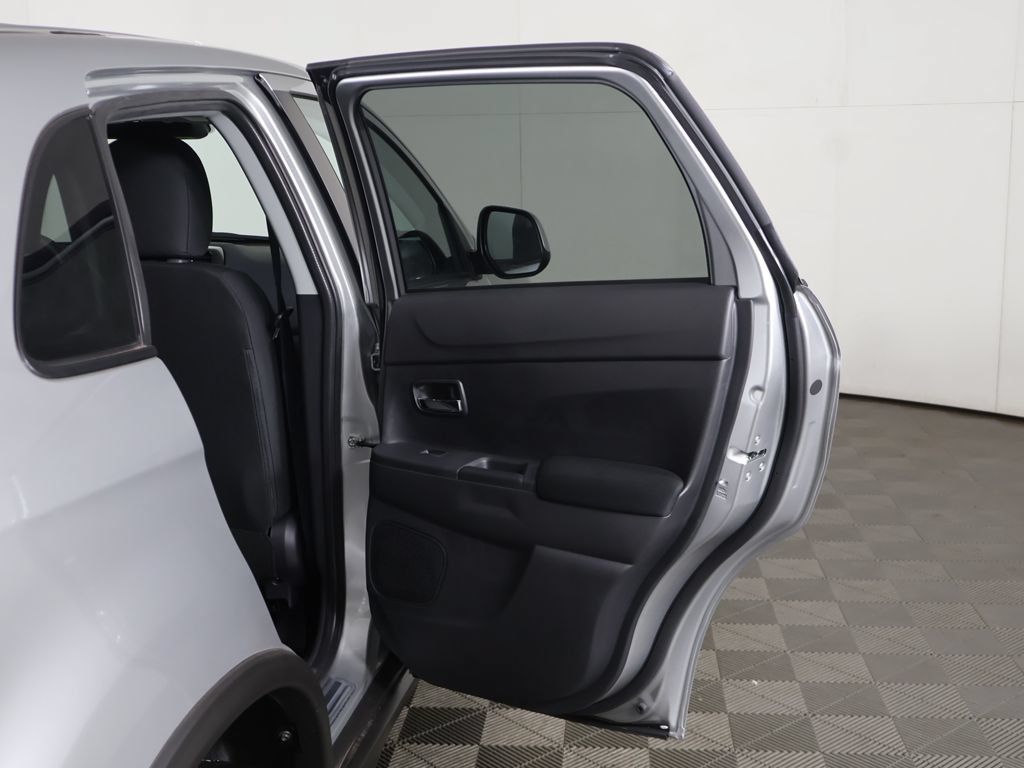 New 2027 Mitsubishi Outlander Sport ES AWD/4WD image 18