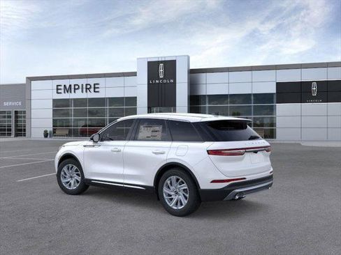 New 2025 Lincoln Corsair Premiere image 4