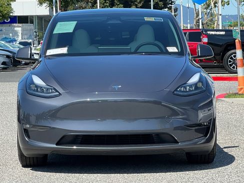 Used 2023 Tesla Model Y Performance AWD/4WD image 4