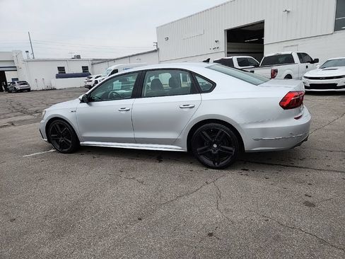 Used 2018 Volkswagen Passat 2.0T R-Line FWD image 6