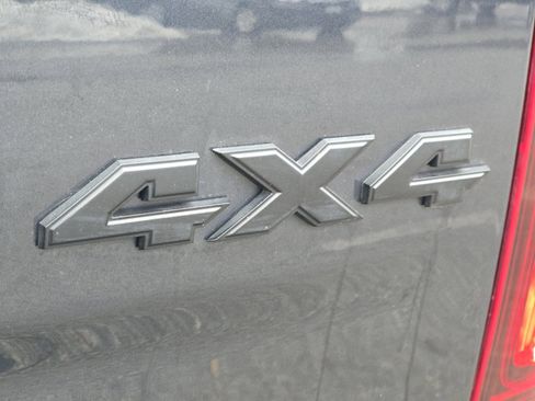 Used 2019 RAM 1500 Classic Warlock image 9