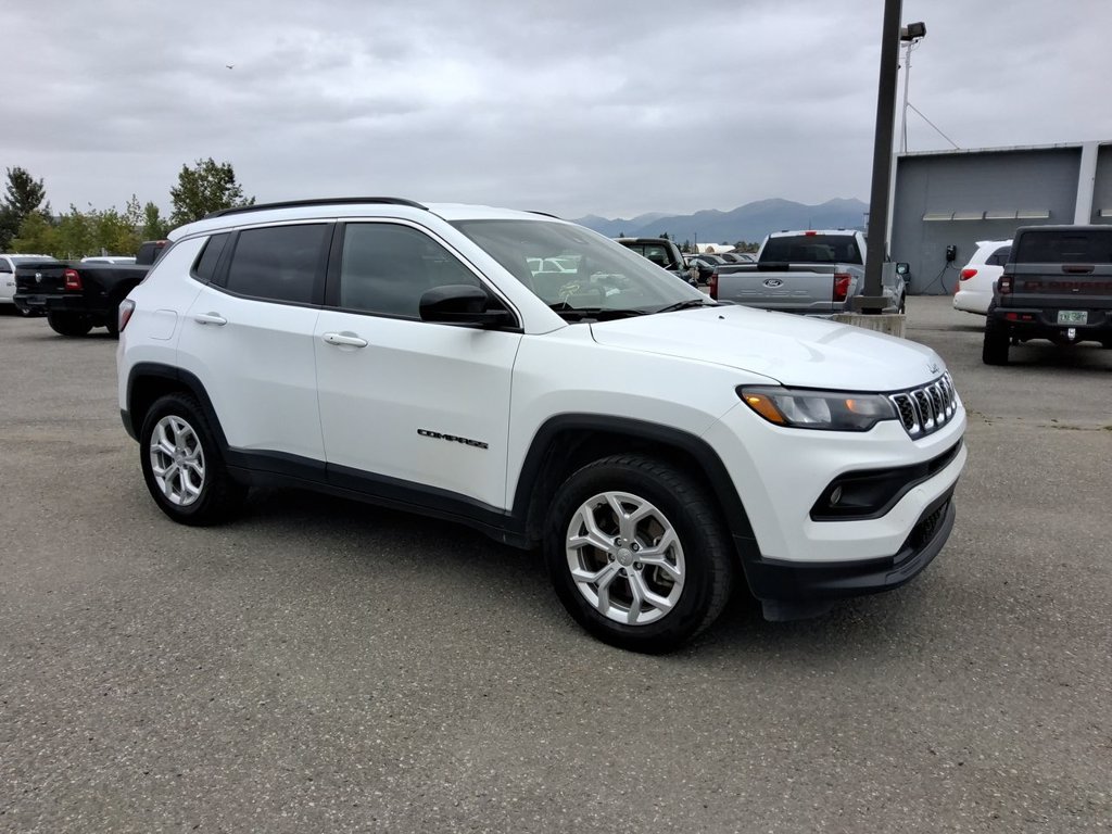 Certified 2024 Jeep Compass Latitude AWD/4WD image 2