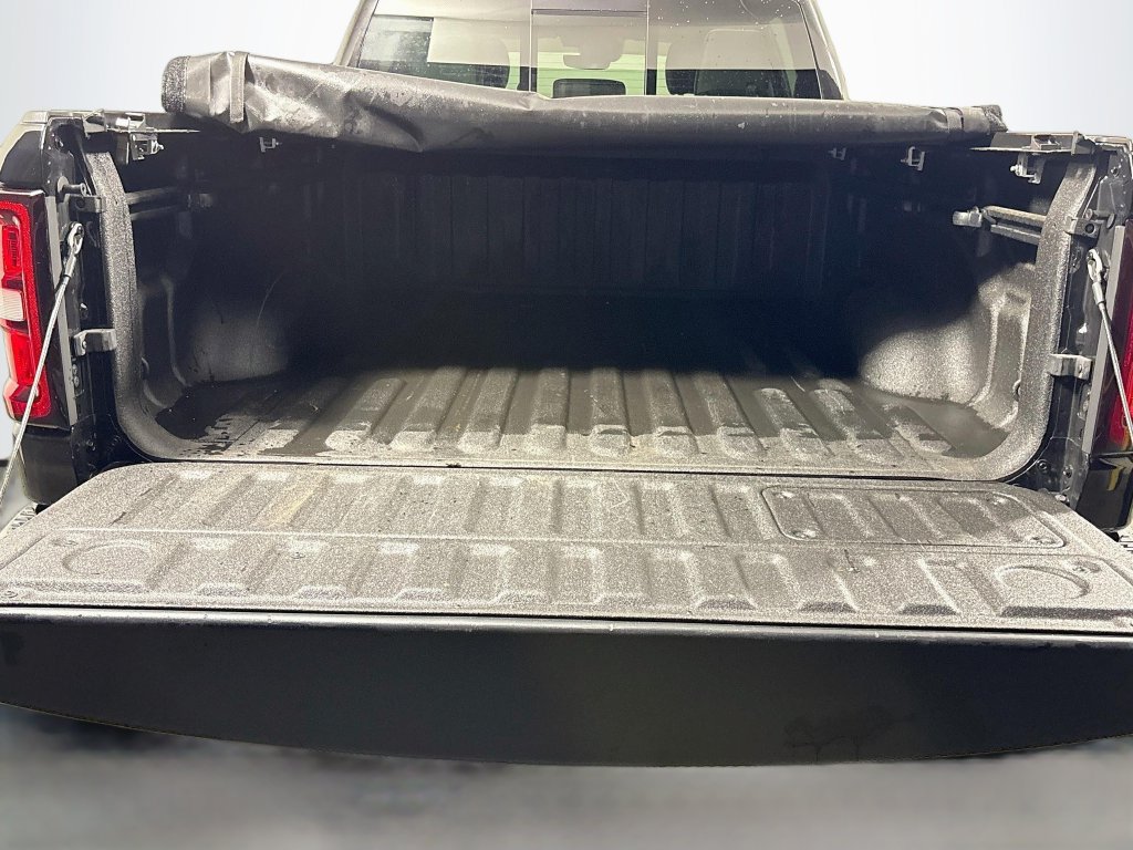 Used 2025 RAM 1500 Laramie w/ Night Edition AWD/4WD image 30