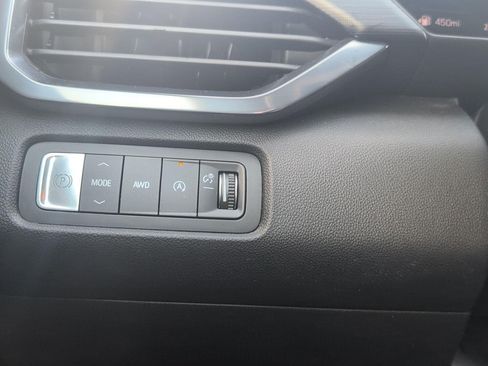 Used 2024 GMC Acadia AT4 w/ Luxury Package AWD/4WD image 17