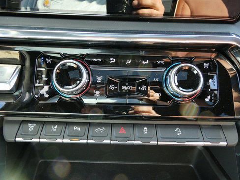 New 2026 GMC Sierra 2500 Denali Ultimate w/ Max Trailering Package image 27