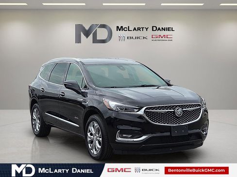 Used 2019 Buick Enclave Avenir w/ Avenir Technology Package AWD/4WD image 1