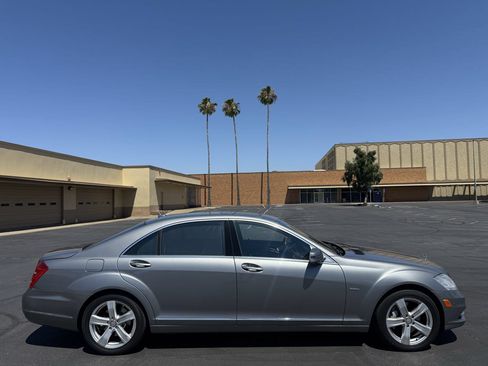 Used 2012 Mercedes-Benz S 550 image 8