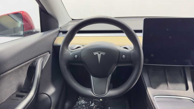 Used 2021 Tesla Model Y Long Range AWD/4WD image 19