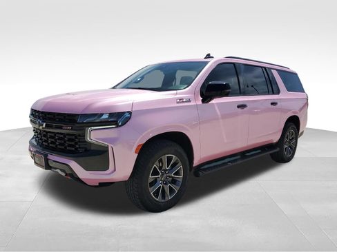 Used 2024 Chevrolet Suburban Z71 w/ Luxury Package AWD/4WD image 1