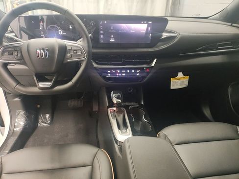 New 2026 Buick Envista Avenir FWD image 32