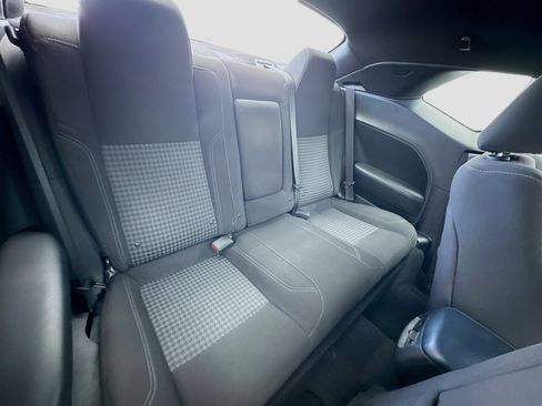 Used 2022 Dodge Challenger SXT RWD image 17