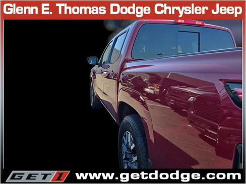 Used 2024 Nissan Frontier SL RWD image 12