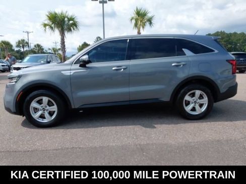 Certified 2023 Kia Sorento LX FWD image 8