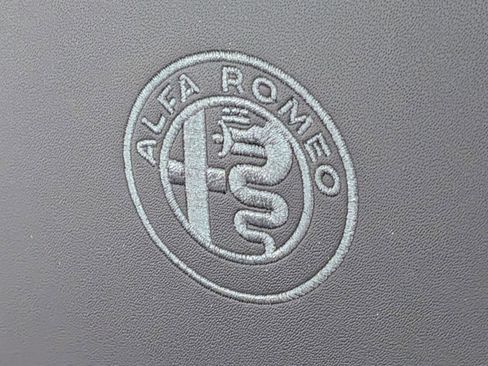 Used 2025 Alfa Romeo Tonale w/ Premium Package AWD/4WD image 15