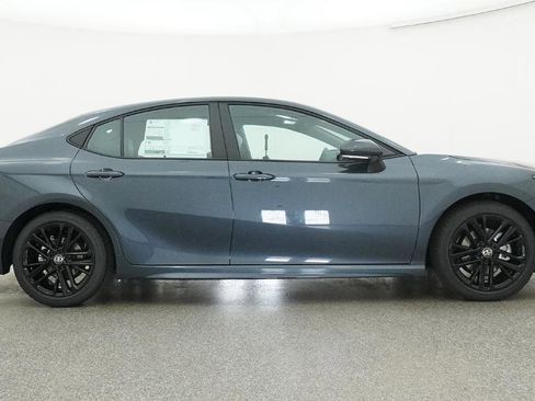 New 2026 Toyota Camry SE FWD image 32