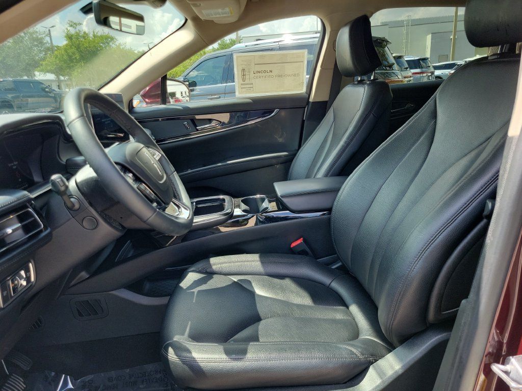 Used 2022 Lincoln Nautilus FWD w/ Premium Package image 13