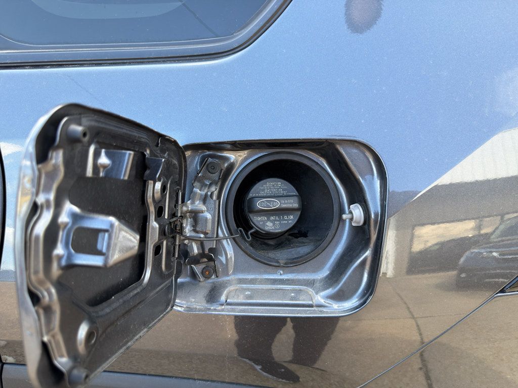Used 2023 Toyota RAV4 XLE Premium AWD/4WD image 14