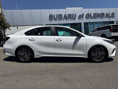 Used 2024 Kia Forte GT-Line w/ GT-Line Premium Package FWD image 3