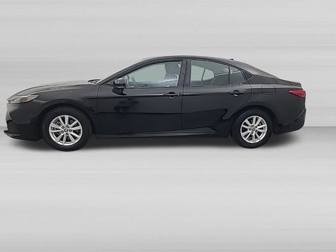 Used 2026 Toyota Camry LE FWD image 8